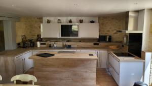 Fotografie z fotogalerie ubytování Villa de charme rénovée Périgord pourpre v destinaci Montcaret