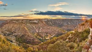 Naturlandskabet i nærheden af feriehuset + 9 billeder