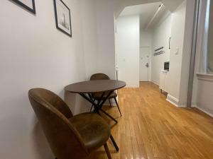 Χώρος καθιστικού στο Renovated Studio in Union Square