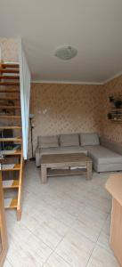 Posezení v ubytování Apartmán v Královském Údolí s předzahrádkou