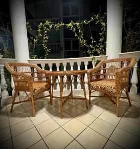 Imagen de la galería de Osik apartments villa 01, en Golem