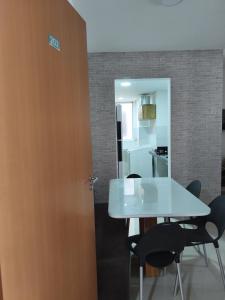 Fotografie z fotogalerie ubytování Apartamento Inteiro Mobiliado v destinaci Parnamirim