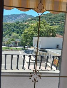 Imagen de la galería de Myzyri Apartament, en Zhaban 23 fotos más