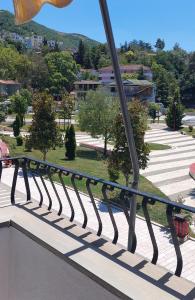 Imagen de la galería de Myzyri Apartament, en Zhaban