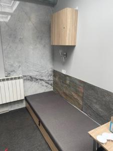 Fotografie z fotogalerie ubytování sciana podloga drzwi v destinaci Żyrardów