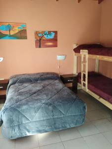 Postel nebo postele na pokoji v ubytování Entrecalandrias