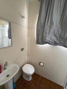 Ένα μπάνιο στο Casa Nova Europa 3 quartos para 10 solteiros