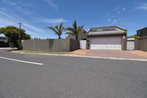 Gallery image of Global Holiday Home in Cape Town