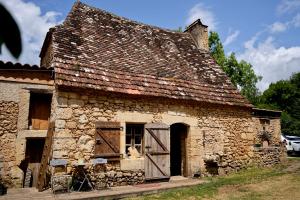 Bangunan di mana terletaknya the country house