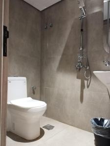 Ένα μπάνιο στο room