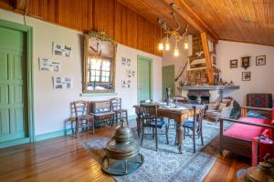 Χώρος καθιστικού στο Han Urla Otel