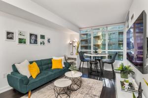 Χώρος καθιστικού στο Downtown Urban Oasis I Entertainment District