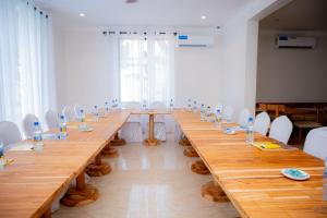 Khu vực hỗ trợ khách đi công tác/phòng hội thảo tại Premier Hotel Zanzibar Airport