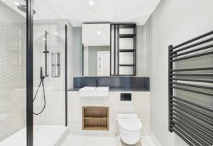 Koupelna v ubytování Modern Flat - 10 mins from O2 Arena