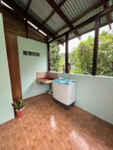 Gallery image of Hostel Castle House in Tortuguero