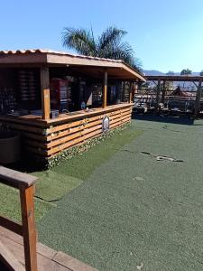 صورة لـ Curvão Surf House في غوارويا +31 صورة