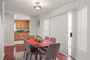 Gambar di galeri bagi Dazzling 4BR Near Amazon Studios Venice Beach di Los Angeles