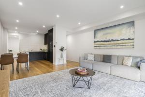 Η κουζίνα ή μικρή κουζίνα στο Northcote 3-Bed Townhouse Near Cafés & Shops