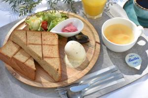 Makanan di atau di tempat lain dekat hotel