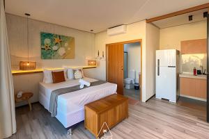 Katil atau katil-katil dalam bilik di Studio Dunas - Refúgio Exclusivo na Praia de Lages +49 gambar