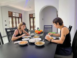 Comida en la casa de huéspedes o alrededores