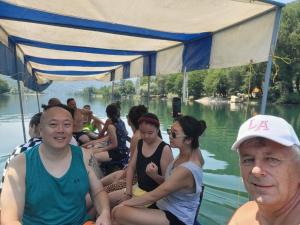 Galeriebild der Unterkunft Kamp prikolica četvorokrevetna in Crnča