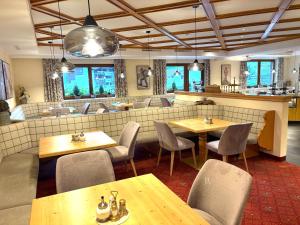 Posezení v ubytování Hotel Garni Rifflsee