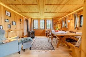 O zonă de relaxare la Waldhof The Tann Schluchsee Pool - 6 BR