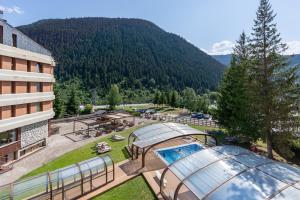 an aerial view of a resort with a swimming pool at Hotel Montarto in Baqueira-Beret