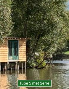 Naturlandskabet i nærheden af chaletet