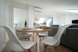 Posezení v ubytování Ático en pleno centro de Portonovo, Sanxenxo + 27 fotografií