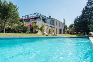 Πισίνα στο ή κοντά στο Domaine de la Peyrine - Suite Pivert