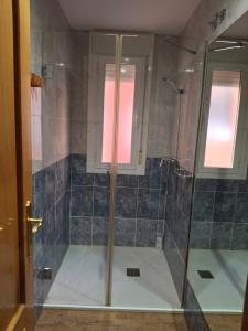 Et badeværelse på La Vivienda de Morales + 9 billeder