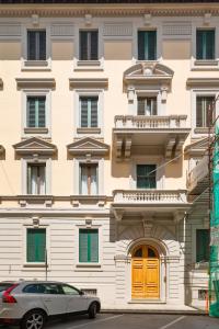 Το κτήριο όπου στεγάζεται  το διαμέρισμα