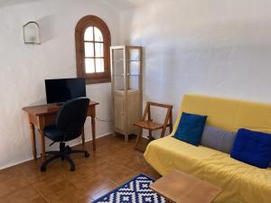 TV a/nebo společenská místnost v ubytování MAR Y SOL by SOM Menorca