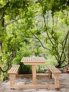 Φωτογραφία από το άλμπουμ του Hidden Valley House - a rustic retreat σε Most na Soči
