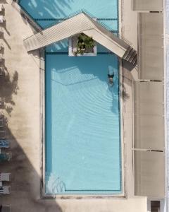 Bazén v ubytování Anemi Hotel & Suites nebo v jeho okolí