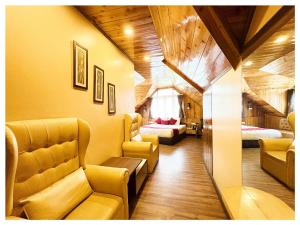 Zambala Retreat & Spa Darjeeling的休息区