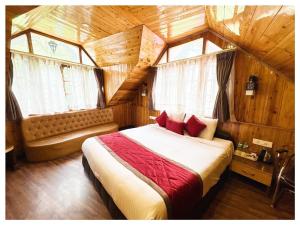 Zambala Retreat & Spa Darjeeling客房内的一张或多张床位