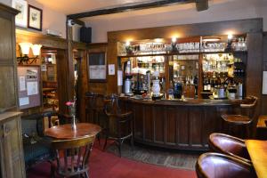 Lounge atau bar di White Hart Hotel +59 gambar