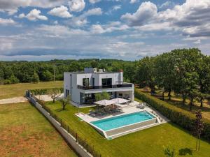 Πισίνα στο ή κοντά στο Villa Superiore in Jakovici