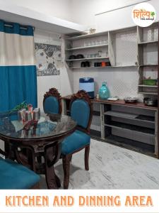 Η κουζίνα ή μικρή κουζίνα στο Shilp Villa Alibag