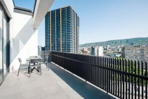 Μπαλκόνι ή βεράντα στο AURA Tbilisi Living by DNT Group