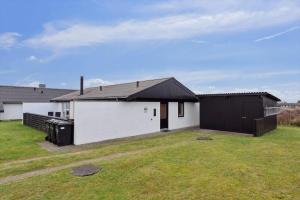 Budova, kde se prázdninový dům nachází