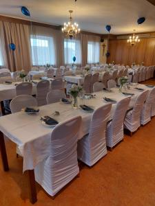 Restaurace v ubytování Kirchenwirt in Kematen an der Krems