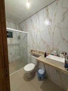 Koupelna v ubytování Casa Litorâneo 6 + 23 fotografií