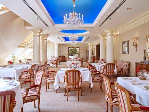 Un lugar para sentarse en Grand Hotel Wien