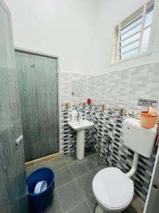 Um banheiro em Manong Kuala Kangsar Homestay Chegu Wok