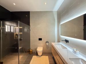 Imagen de la galería de R&R Homes, en Kwedonu