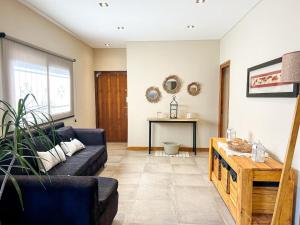 Χώρος καθιστικού στο Dorrego House - House w Swimming Pool and Excellent Location